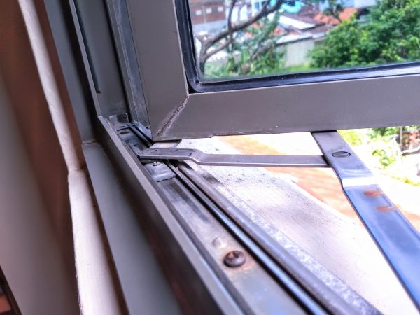 Hinged Window Replacement in Argyle